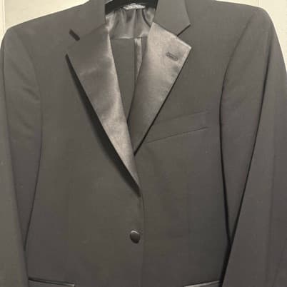 Saks Fifth Avenue suit